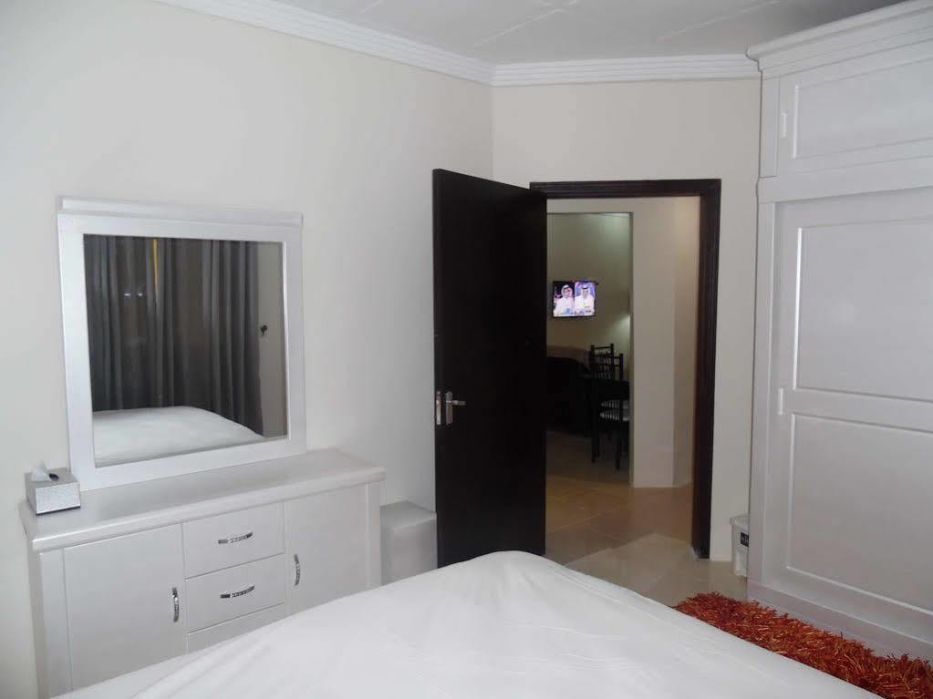 Leader Apartments 2 Kuwait City Esterno foto