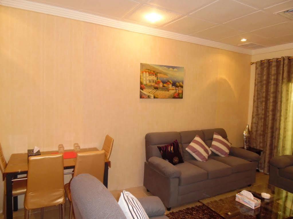 Leader Apartments 2 Kuwait City Esterno foto